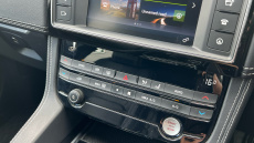 Jaguar F-Pace 2.0d R-Sport 5dr Auto AWD Diesel Estate